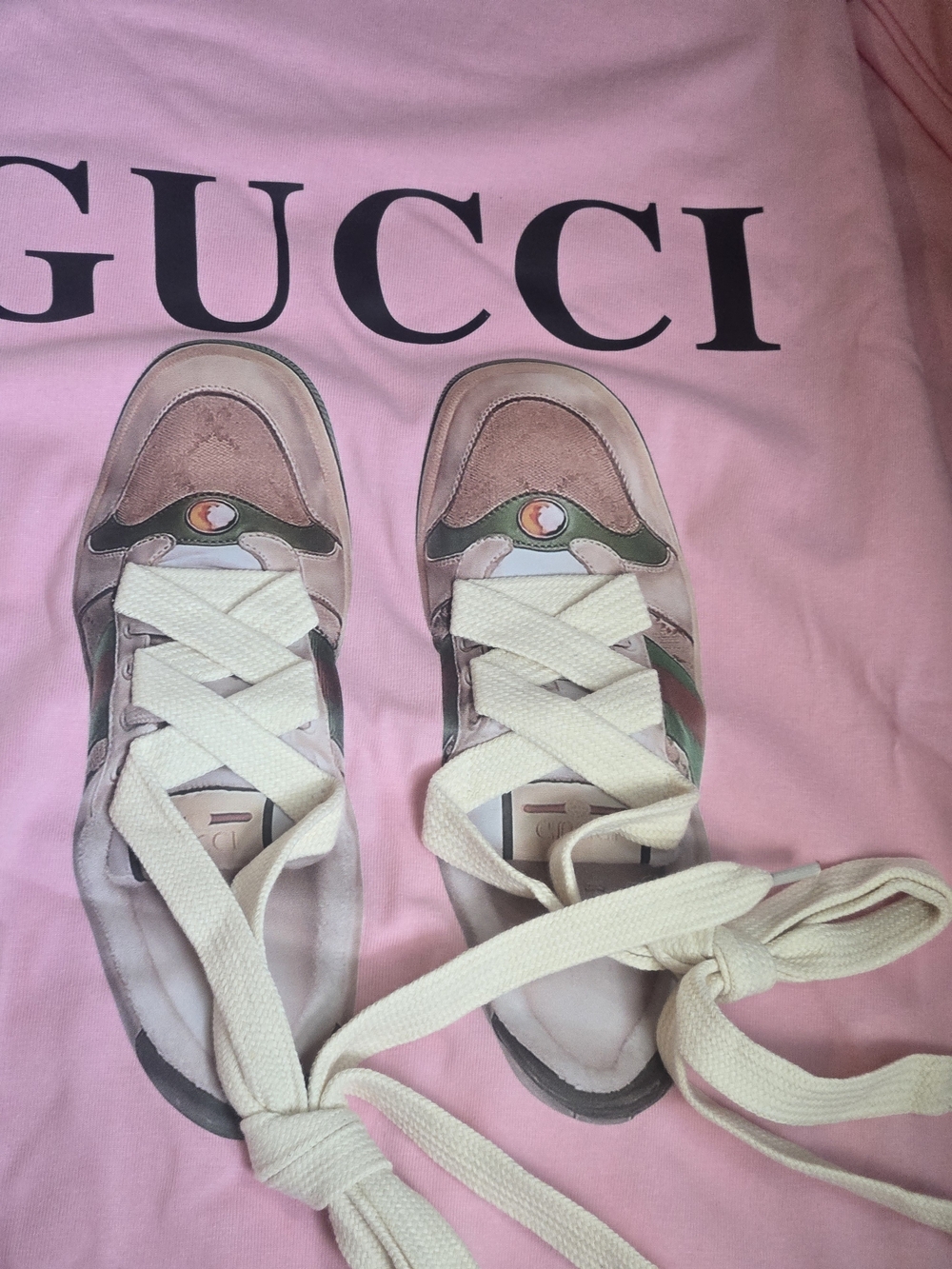 GUCCI Pink Graphic Sneaker Print Tee - Picture 3 of 16